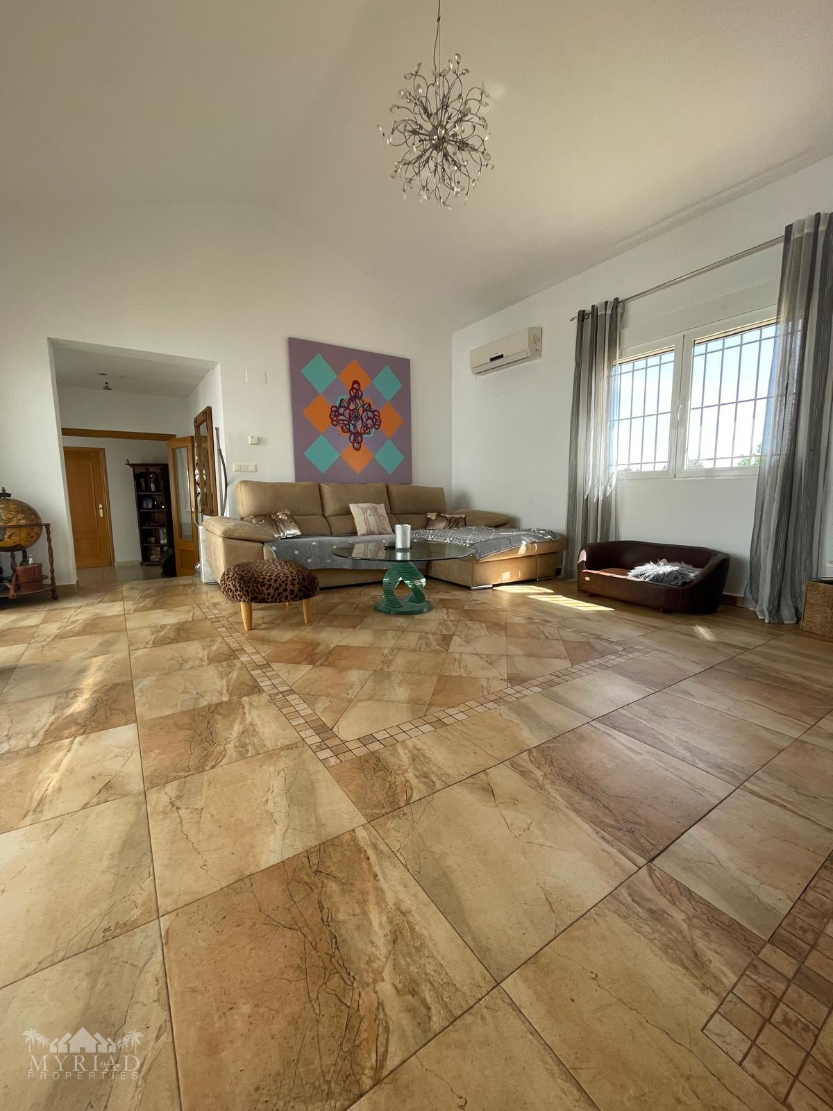 6-bedroom Detached Villa In Pinoso, Spain (453 M²)