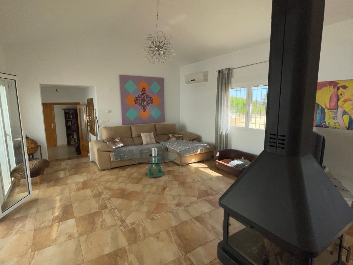 6-bedroom Detached Villa In Pinoso, Spain (453 M²)