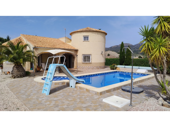 4-bedroom Detached Villa In Fortuna, Spain (140 M²)