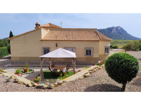 4-bedroom Detached Villa In Fortuna, Spain (140 M²)