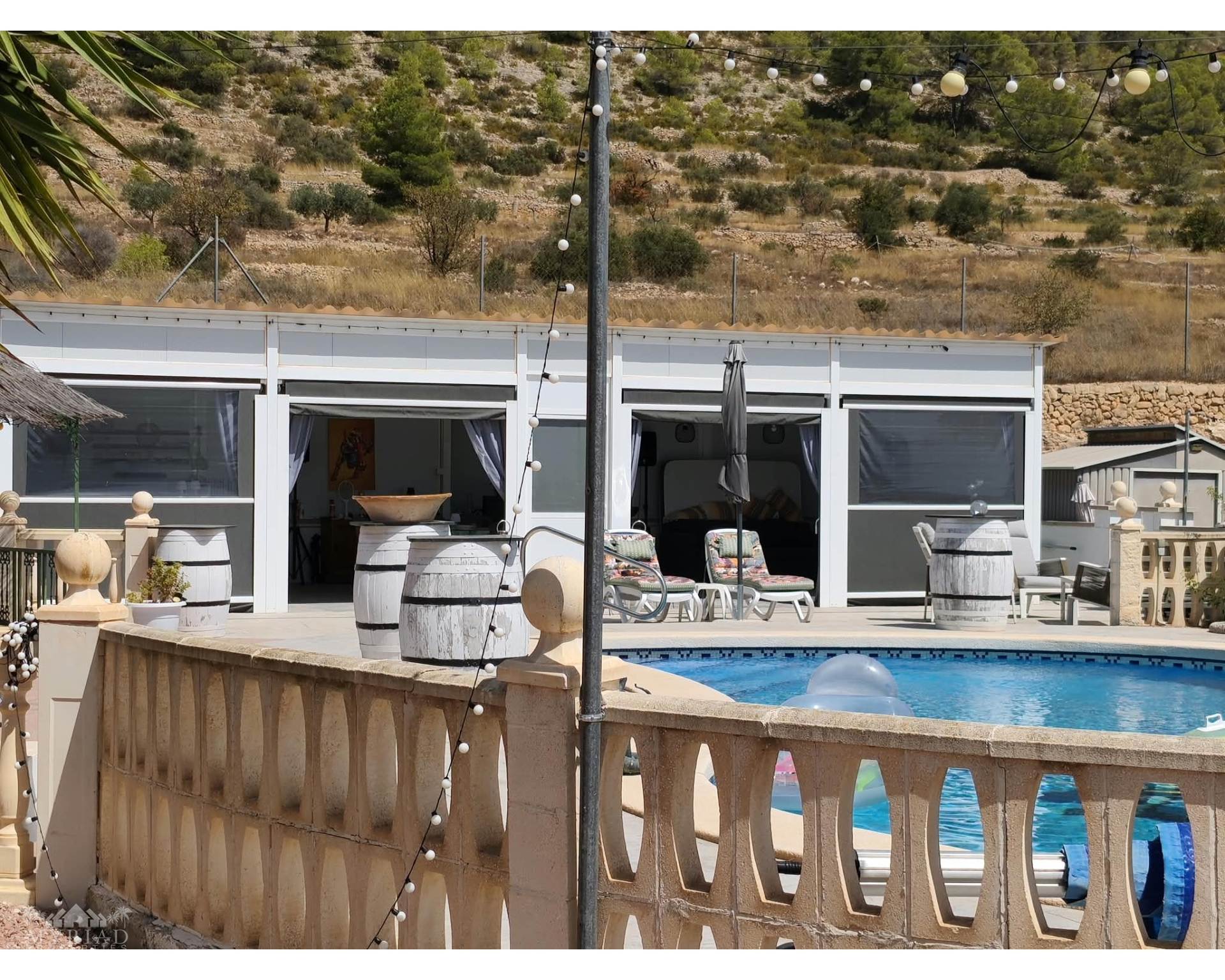 4-bedroom Country House In Mon&oacute;var, Spain