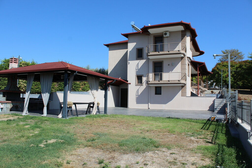 4-bedroom Detached House In Katerini, Greece (220 M²)