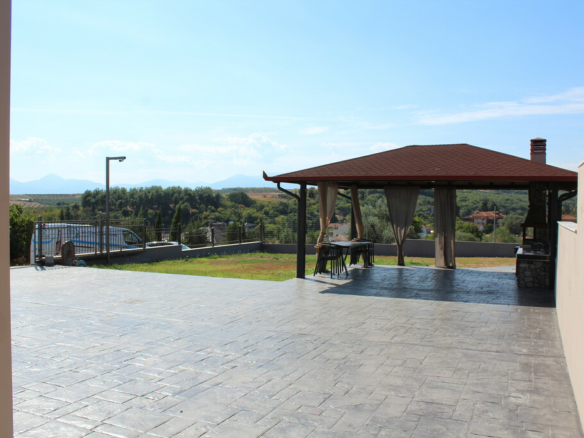 4-bedroom Detached House In Katerini, Greece (220 M²)