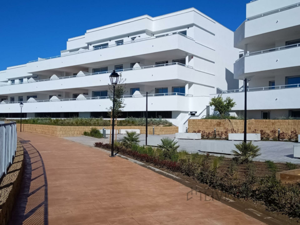 3-bedroom Flat In Estepona, Spain (139 M²)