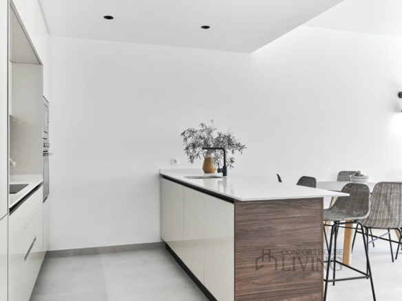 2-bedroom Ground Floor In Torrevieja, Spain (135 M²)