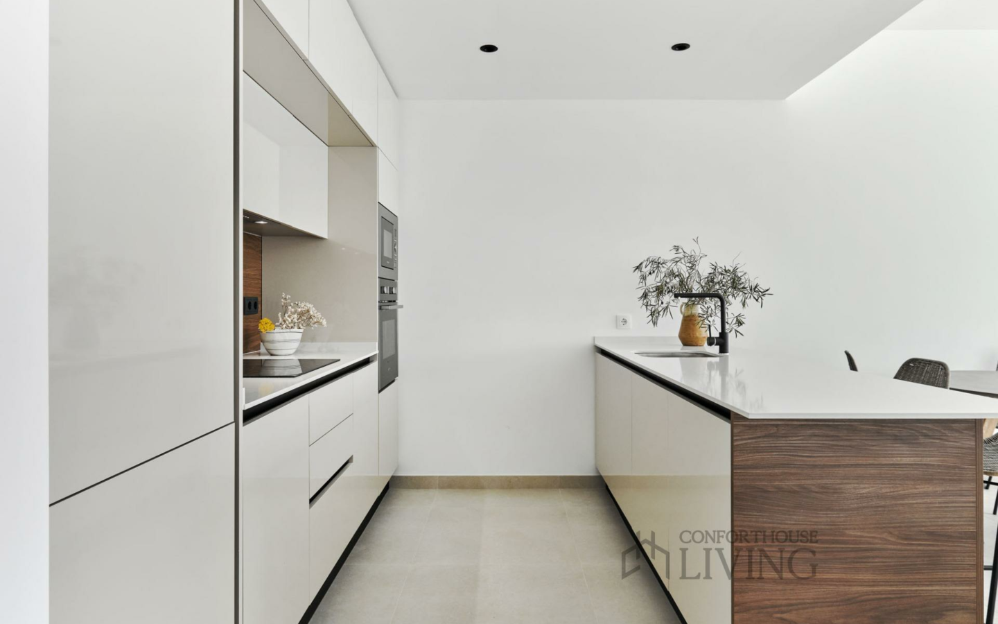 2-bedroom Ground Floor In Torrevieja, Spain (135 M²)