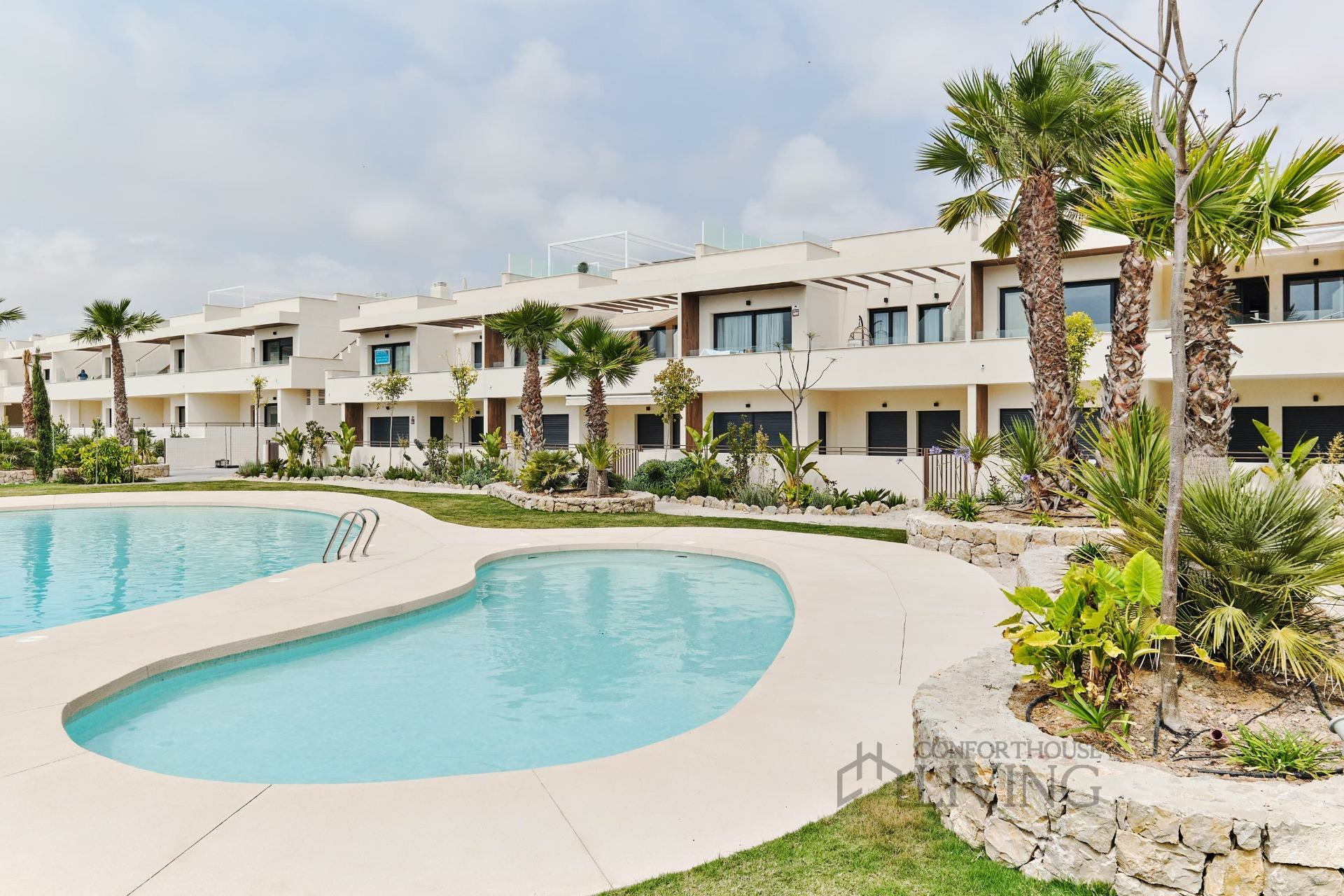 2-bedroom Ground Floor In Torrevieja, Spain (135 M²)