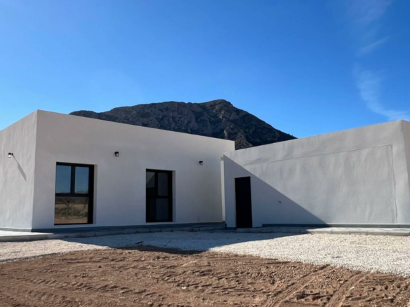 3-bedroom Villa In Hondón De Las Nieves, Spain (153 M²)