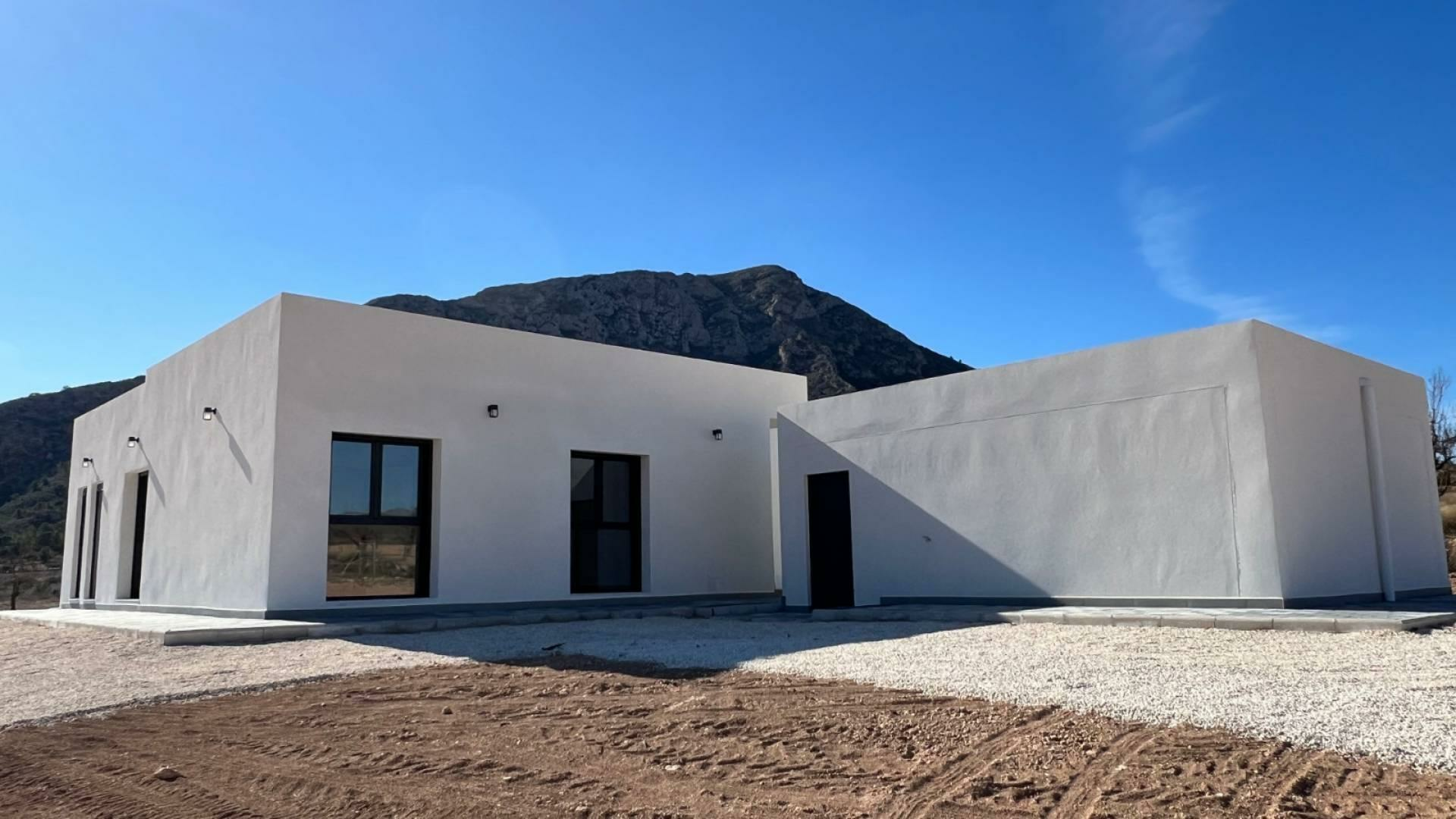 3-bedroom Villa In Hondón De Las Nieves, Spain (153 M²)