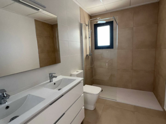 3-bedroom Villa In Jumilla, Spain (168 M²)