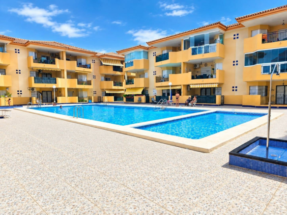 2-bedroom Flat In Los Alcázares, Spain (84 M²)