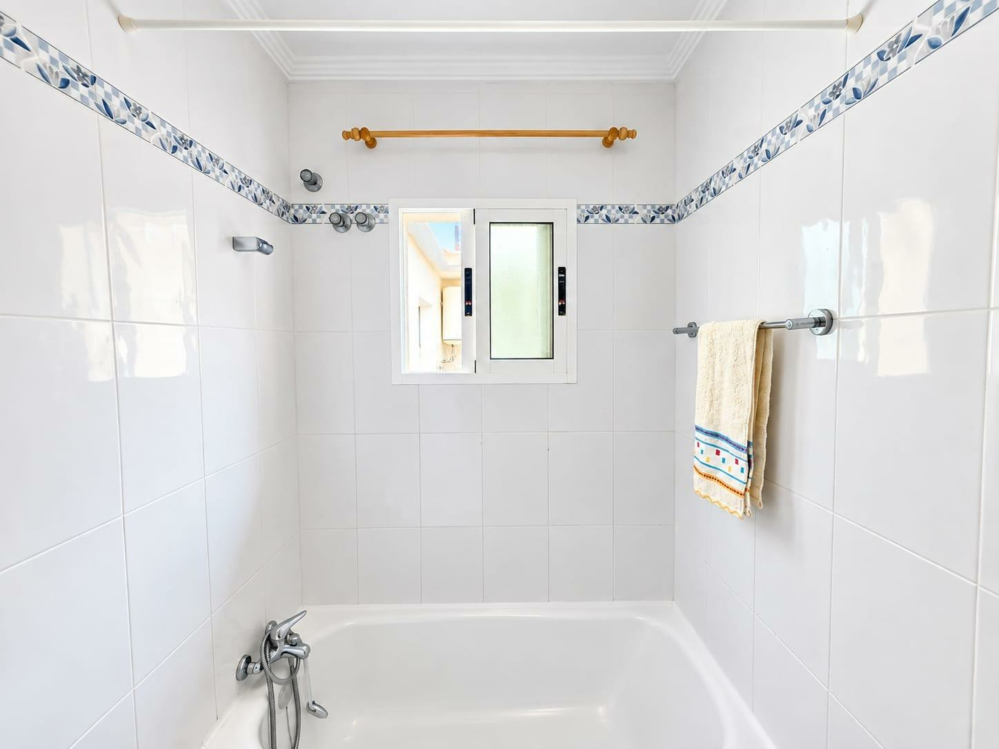 2-bedroom Flat In Los Alcázares, Spain (84 M²)