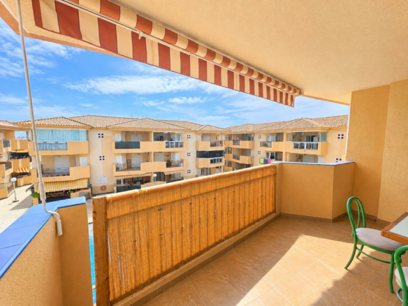 2-bedroom Flat In Los Alcázares, Spain (84 M²)