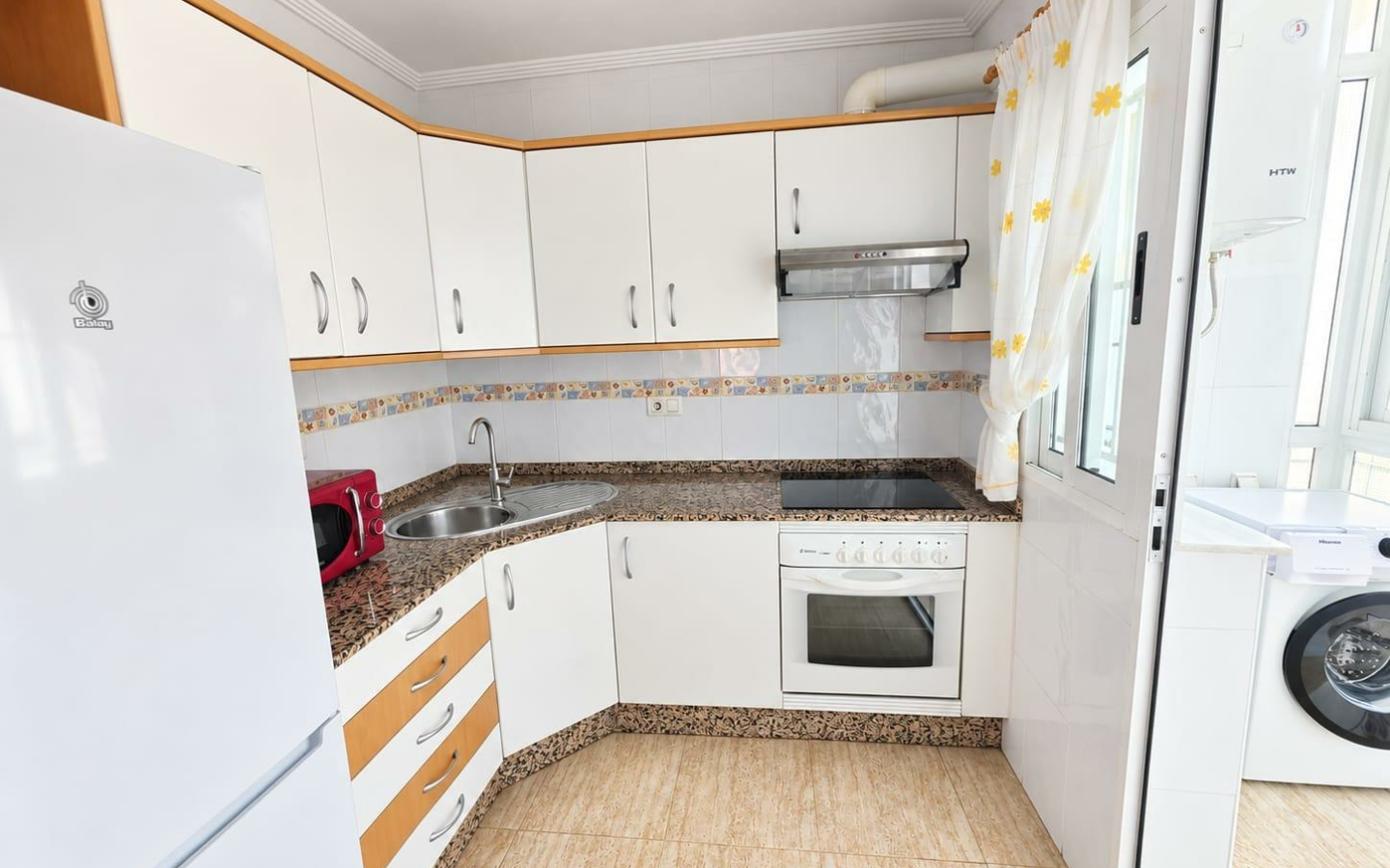 2-bedroom Flat In Los Alcázares, Spain (84 M²)