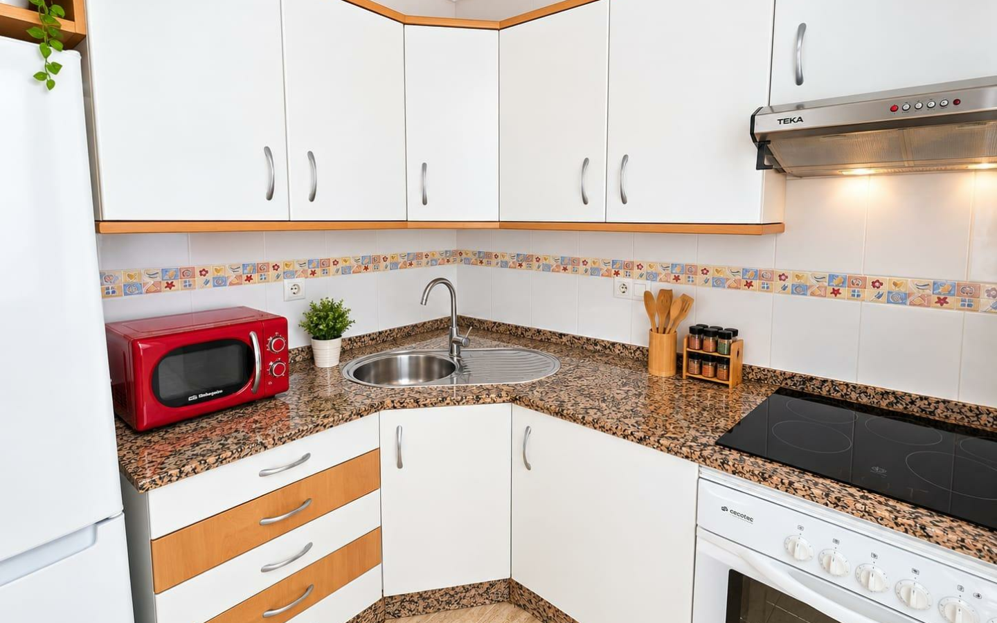2-bedroom Flat In Los Alcázares, Spain (84 M²)