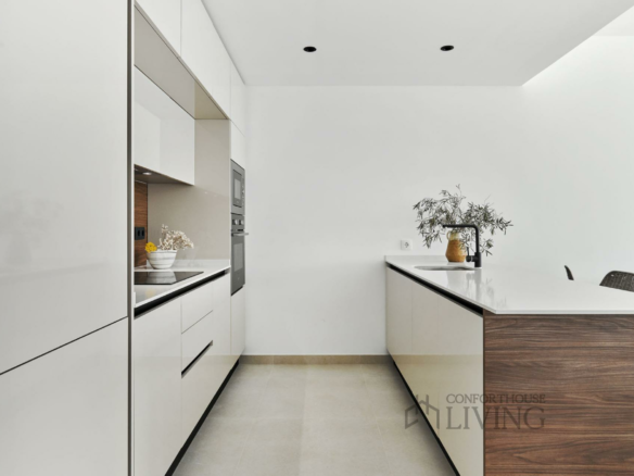2-bedroom Ground Floor In Torrevieja, Spain (131 M²)