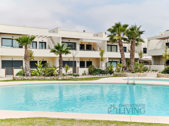 2-bedroom Ground Floor In Torrevieja, Spain (131 M²)