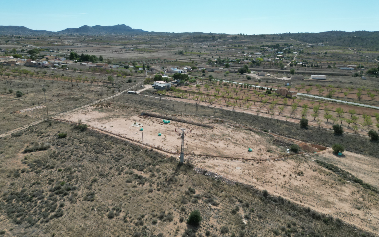 Land In Hondón De Los Frailes, Spain (11.111 M² Plot)