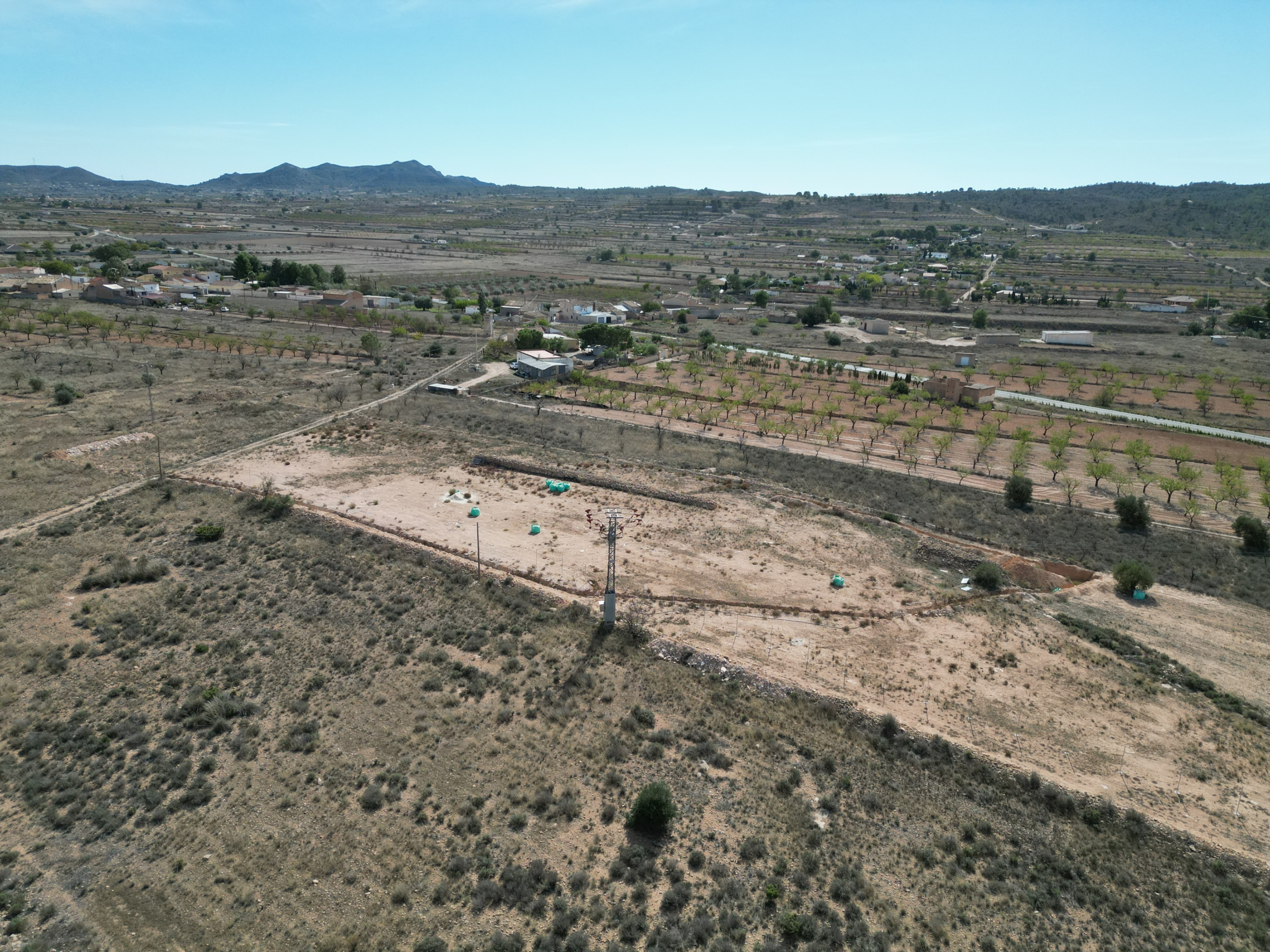 Land In Hondón De Los Frailes, Spain (11.111 M² Plot)