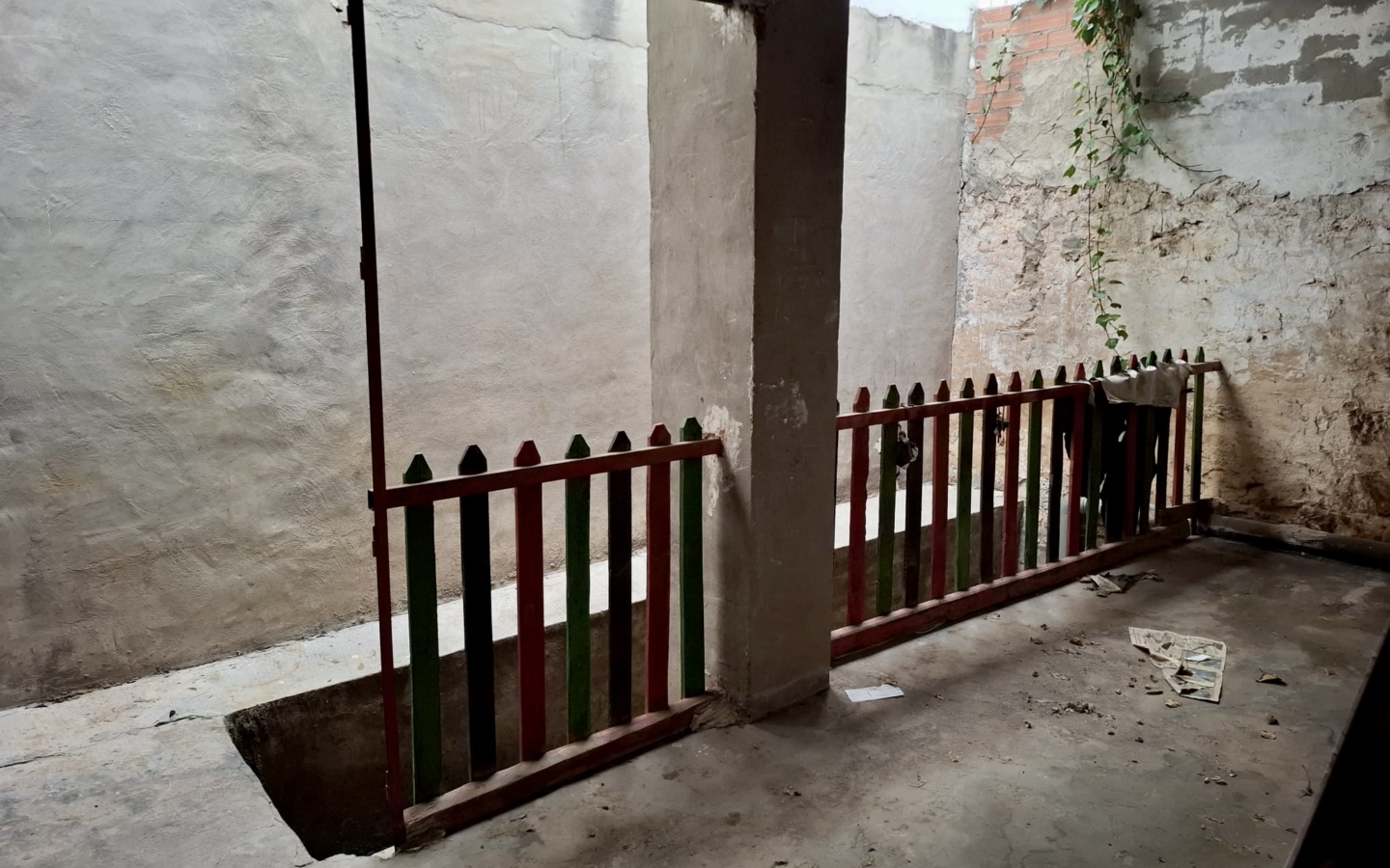 Townhouse In Pinoso, Spain (392 M²)
