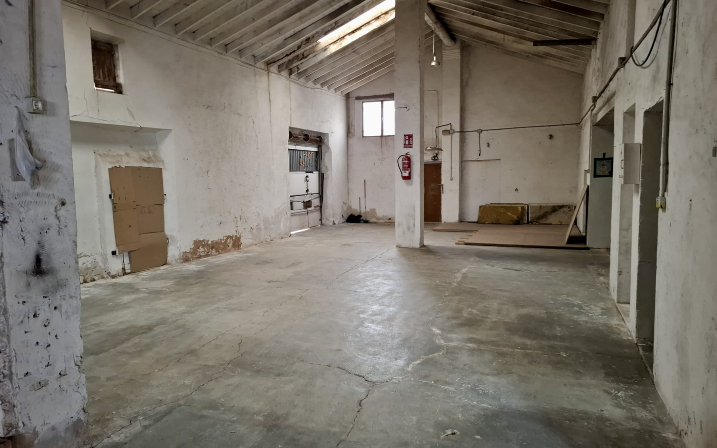 Townhouse In Pinoso, Spain (392 M²)