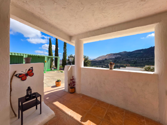 4-bedroom Country House In Fortuna, Spain (180 M²)