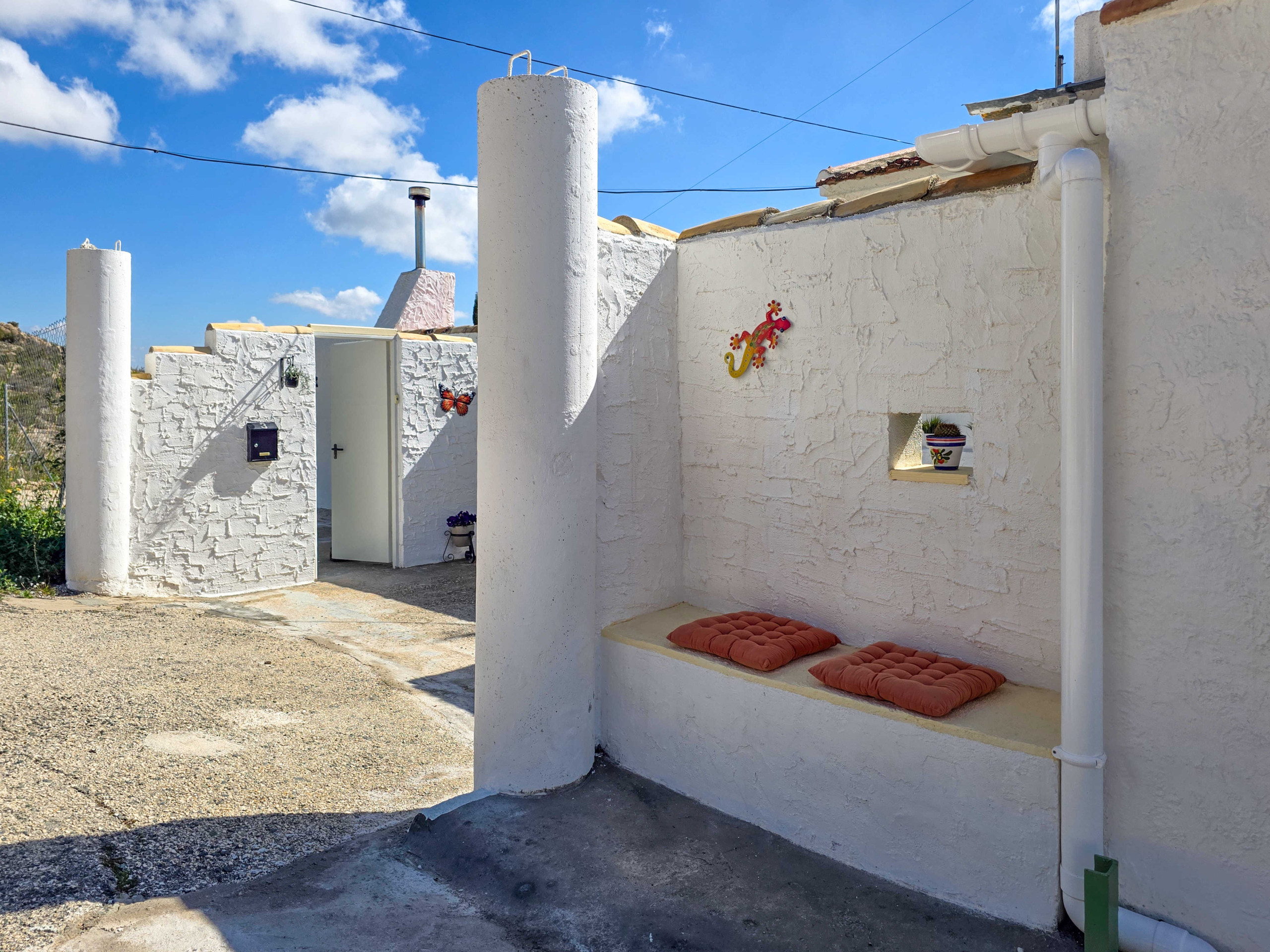 4-bedroom Country House In Fortuna, Spain (180 M²)