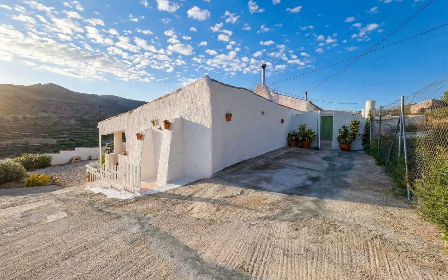 4-bedroom Country House In Fortuna, Spain (180 M²)