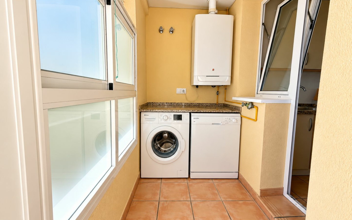 2-bedroom Apartment In Jávea, Spain (100 M²)