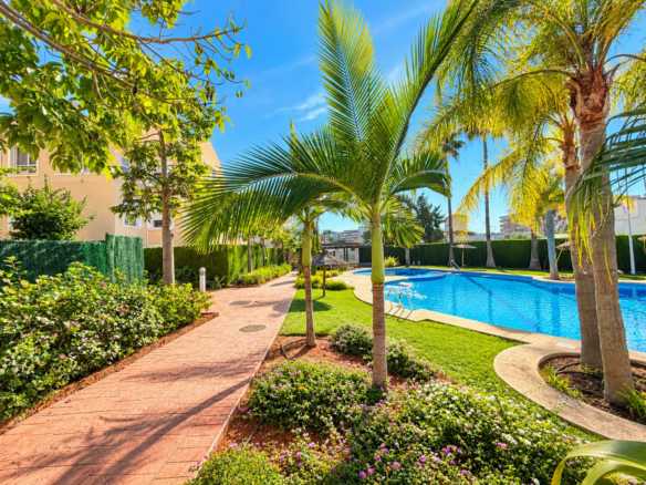 2-bedroom Apartment In Jávea, Spain (100 M²)