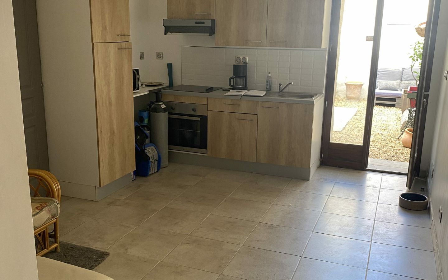 3-bedroom House In Saint Genies De Fontedit, France (100 M²)