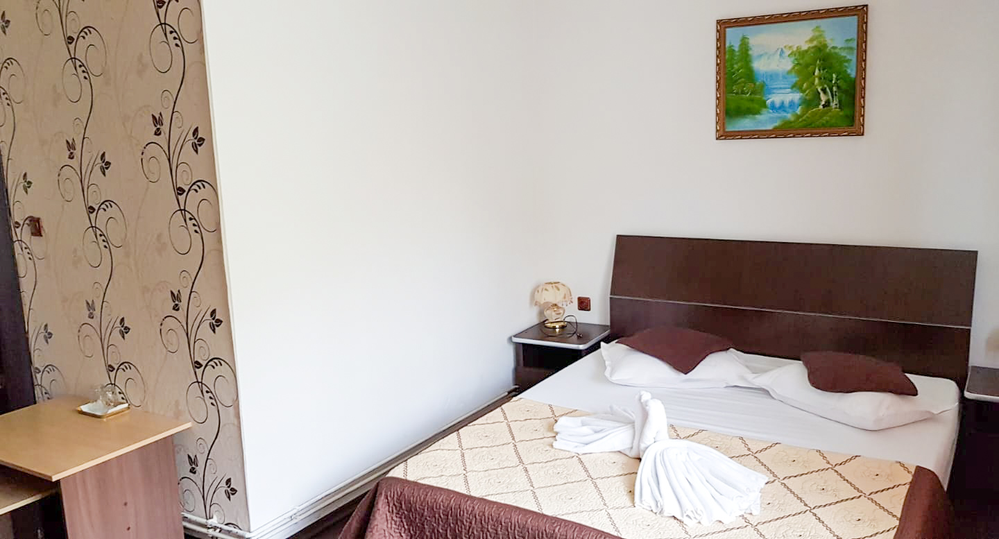 Investment Opportunity: 4-star Guesthouse For Sale (turnkey Business) In The Heart Of Bran