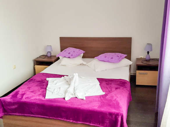 Investment Opportunity: 4-star Guesthouse For Sale (turnkey Business) In The Heart Of Bran