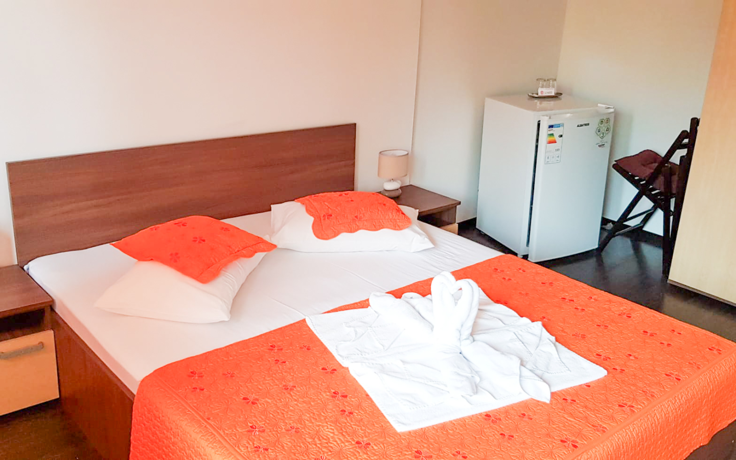 Investment Opportunity: 4-star Guesthouse For Sale (turnkey Business) In The Heart Of Bran