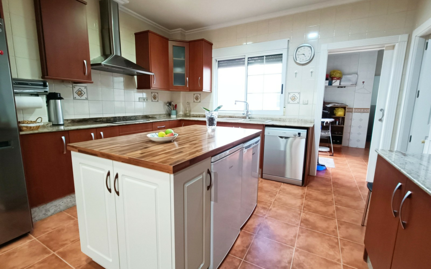 4-bedroom Townhouse In Hondón De Los Frailes, Spain (462 M²)