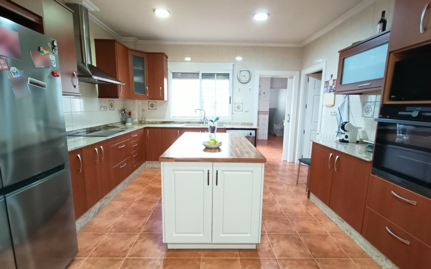 4-bedroom Townhouse In Hondón De Los Frailes, Spain (462 M²)