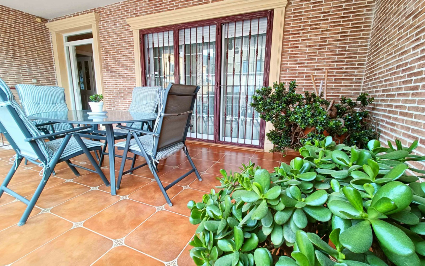 4-bedroom Townhouse In Hondón De Los Frailes, Spain (462 M²)