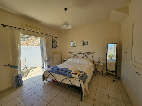 3-bedroom Villa In Agios Nikolaos, Greece (113 M²)