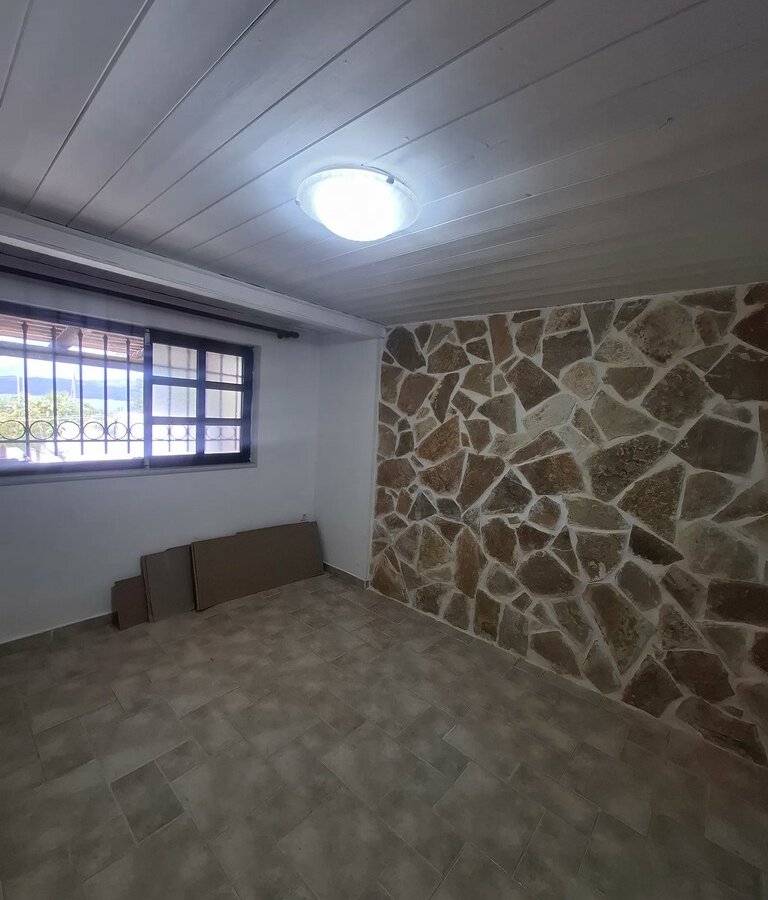 2-bedroom Detached House In Com. Skalas Oropou, Greece (165 M²)