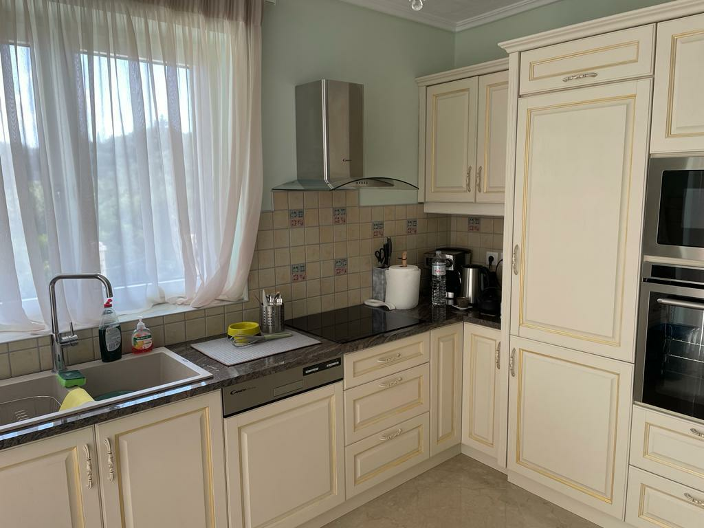 4-bedroom Villa In Corfu, Greece (300 M²)