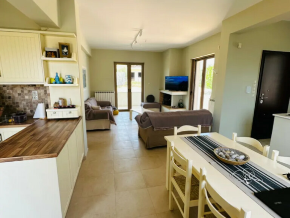 5-bedroom Detached House In Akrata, Greece (190 M²)