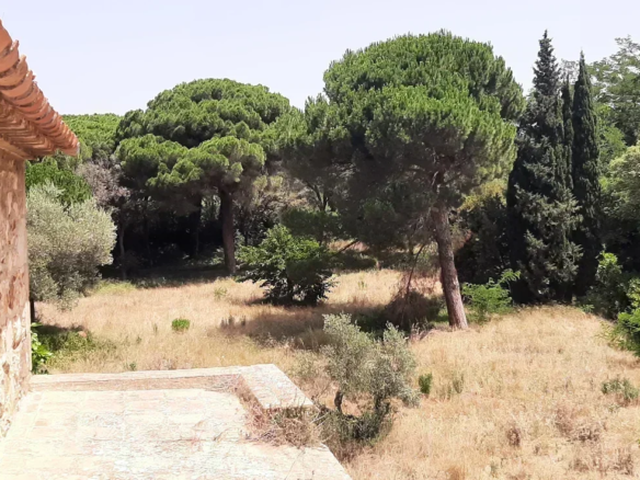 11-bedroom Countryhouse In Castell D’aro, Spain (1.141 M²)