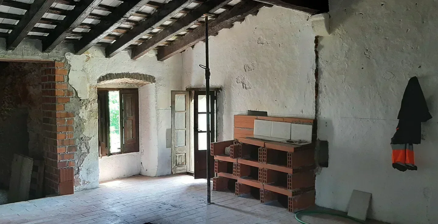 11-bedroom Countryhouse In Castell D’aro, Spain (1.141 M²)
