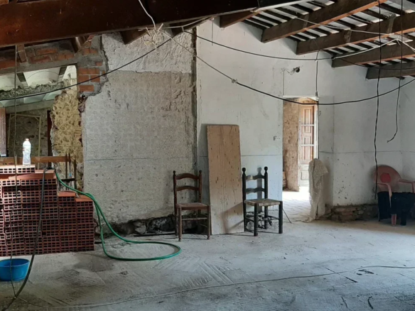 11-bedroom Countryhouse In Castell D’aro, Spain (1.141 M²)