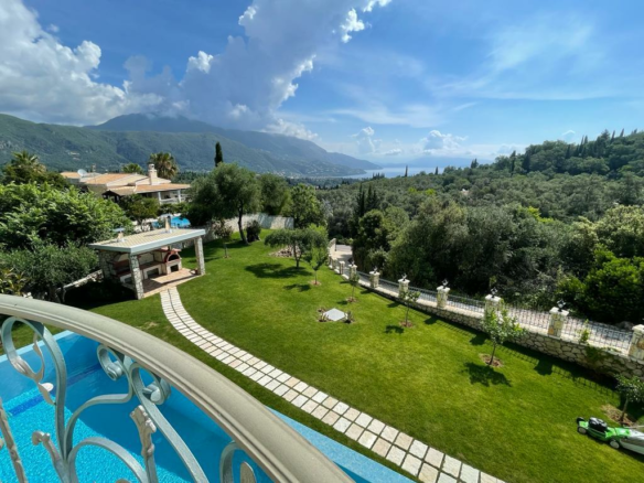 4-bedroom Villa In Corfu, Greece (300 M²)