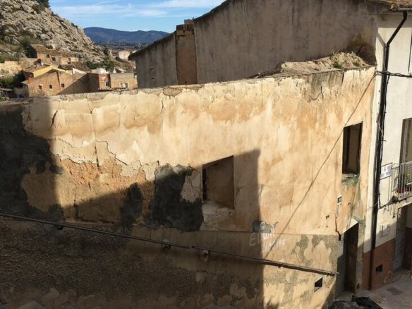 Land In Onil, Spain