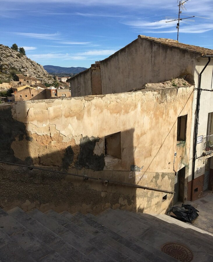 Land In Onil, Spain