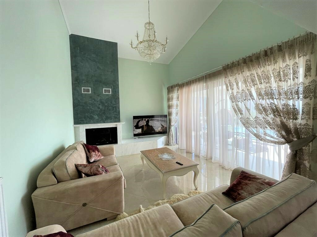 4-bedroom Villa In Corfu, Greece (300 M²)