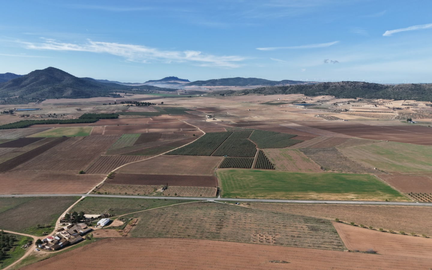Land In Yecla, Spain (29.940 M² Plot)