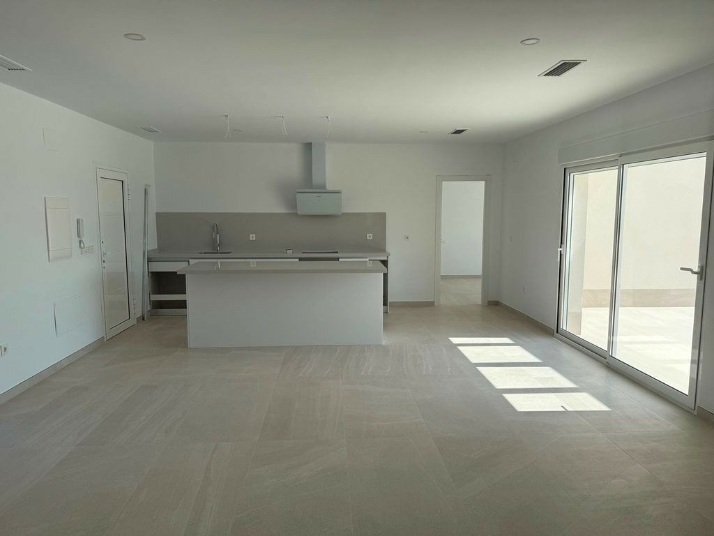 3-bedroom Detached Villa In Pinoso, Spain (150 M²)